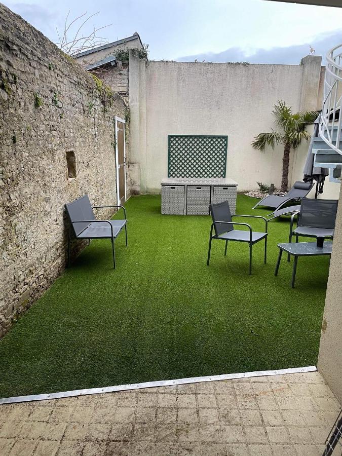 Anselme, F2 Duplex Avec Cour Commune Et Proche De La Mer ,2 Ver-sur-Mer Exterior foto